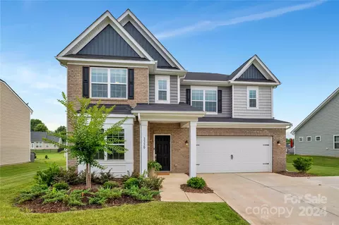 3330 Sand Post Oak Ct, Gastonia, NC 28056