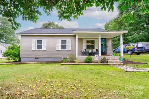 117 Pineland Ave, Shelby, NC 28152
