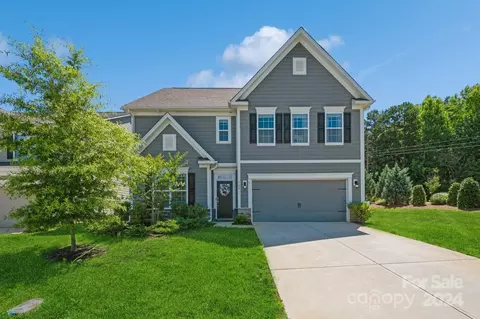 104 Candlelight Way, Mooresville, NC 28115