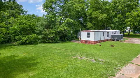 Other - 617 E B St, Newton, NC 28658 photo 10 of 12