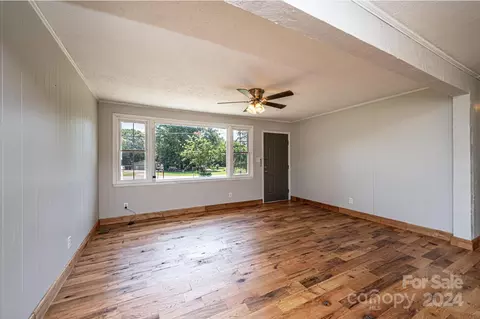1870 August St, Conover, NC 28613 photo 7