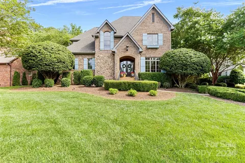 7921 Chapel Creek Dr, Denver, NC 28037