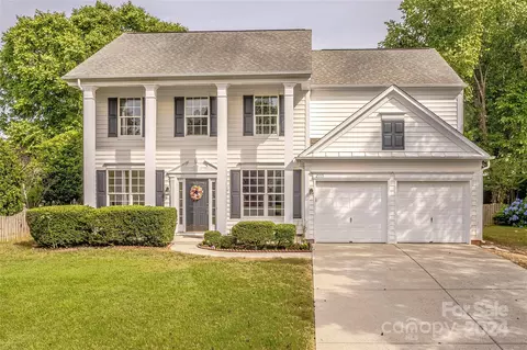 2715 Apple Twig Dr, Charlotte, NC 28270