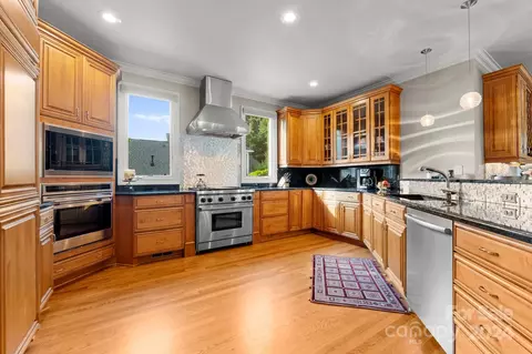 13527 Robert Walker Dr, Davidson, NC 28036 photo 7