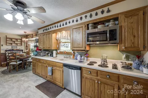 1818 Sardis Dr, Lancaster, SC 29720 photo 17