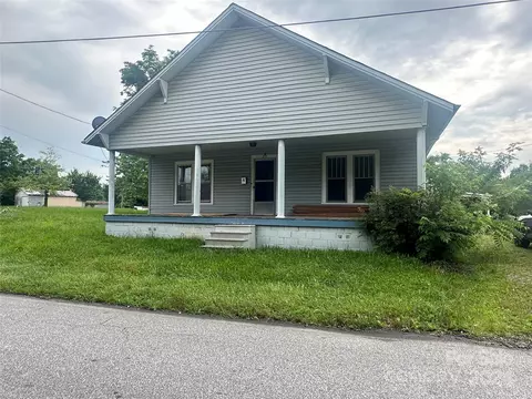 219 12th Nw St NW, Hickory, NC 28601