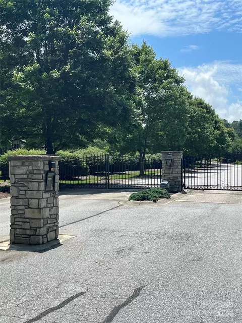 Shipman Parkway, Flat Rock, NC 28731