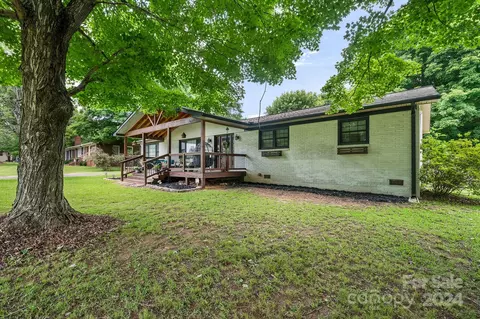 1410 Crestfield Dr, Lancaster, SC 29720 photo 3