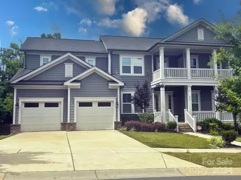 2205 Paddlers Cove Dr, Clover, SC 29710