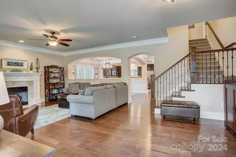 19716 Schooner Dr, Cornelius, NC 28031 photo 3