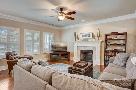 19716 Schooner Dr, Cornelius, NC 28031 photo 5