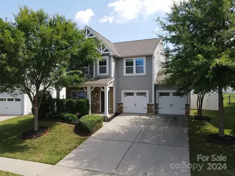 2513 Impatien Dr, Charlotte, NC 28215