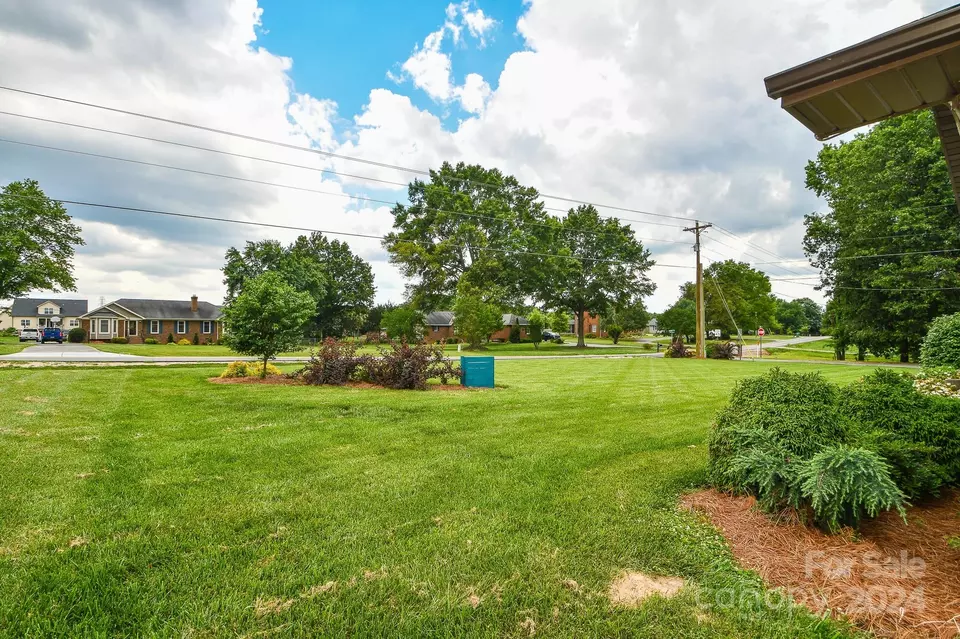 Exterior - 425 Baucom Deese Rd, Monroe, NC 28110 photo 3 of 4