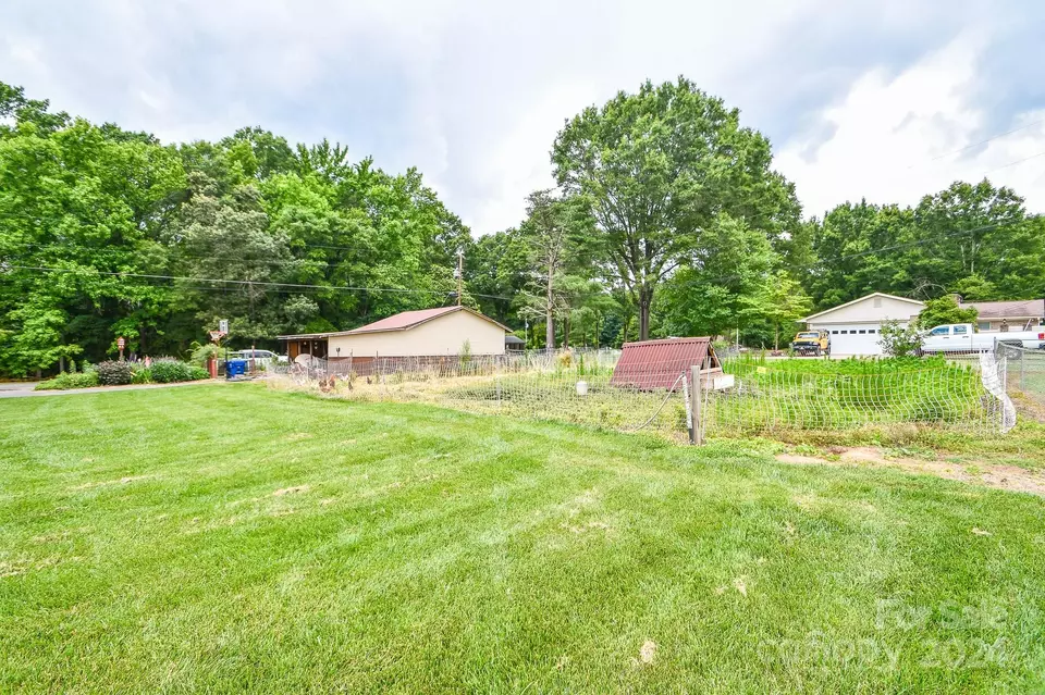 Exterior - 425 Baucom Deese Rd, Monroe, NC 28110 photo 4 of 4