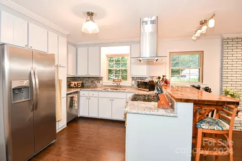 Kitchen - 425 Baucom Deese Rd, Monroe, NC 28110 photo 2 of 3
