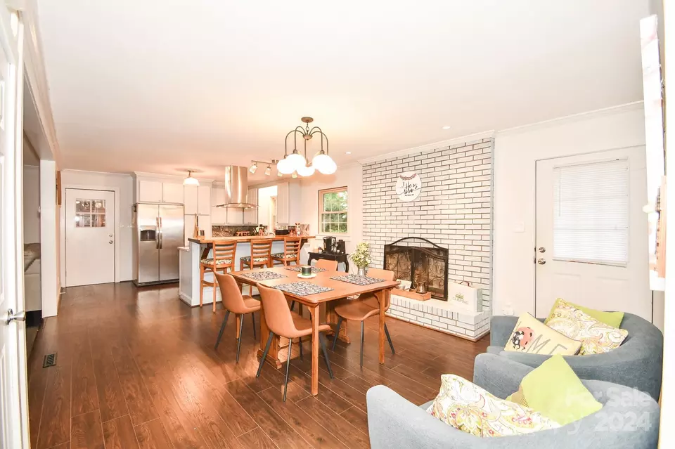 Dining - 425 Baucom Deese Rd, Monroe, NC 28110 photo 1 of 1