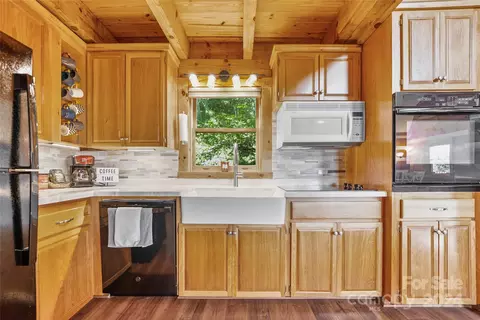 Kitchen - 375 Daly Dr, Clyde, NC 28721 photo 2 of 2