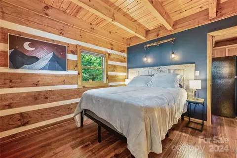 Bedroom - 375 Daly Dr, Clyde, NC 28721 photo 2 of 7