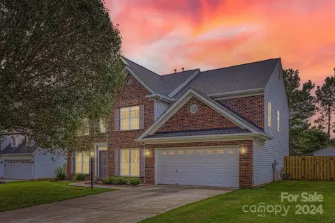 134 Stallings Mill Dr, Mooresville, NC 28115