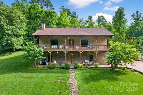 967 Clear Water Dr, Nebo, NC 28761