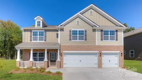 8114 Kennesaw Dr, Gastonia, NC 28056