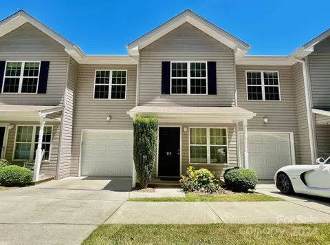 212 Alpine Ridge Dr, Asheville, NC 28803