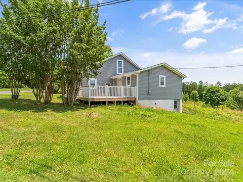 Exterior - 4080 Piney Rd, Morganton, NC 28655 photo 6 of 8