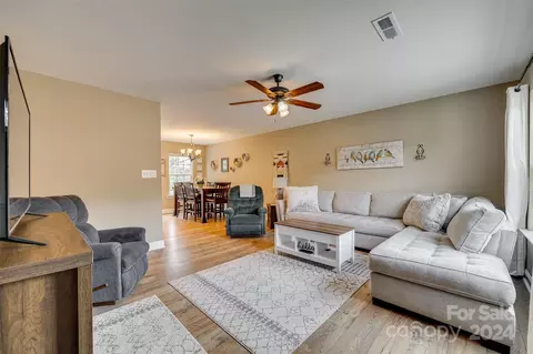 Living - 1489 Foxbrook Cir, Lancaster, SC 29720 photo 1 of 3