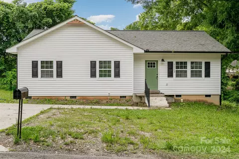 1113 Little Ave, Gastonia, NC 28052