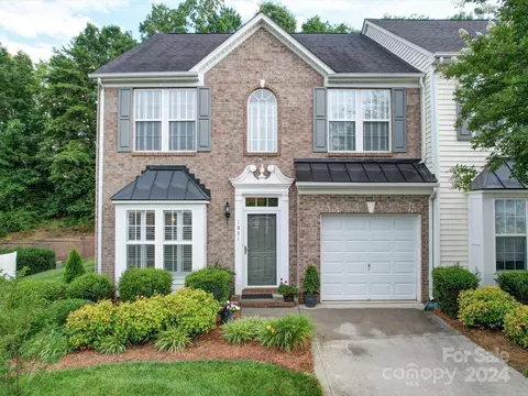 1831 Lookout Ln, Gastonia, NC 28054