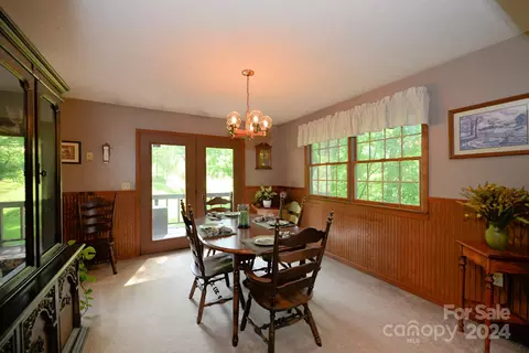 Dining - 491 Racking Cove Rd, Sylva, NC 28779 photo 1 of 2
