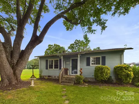159 Shannon Park Cir, Taylorsville, NC 28681