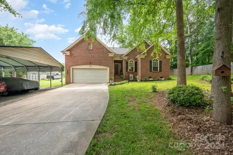 8891 Brandon Cir, Concord, NC 28025