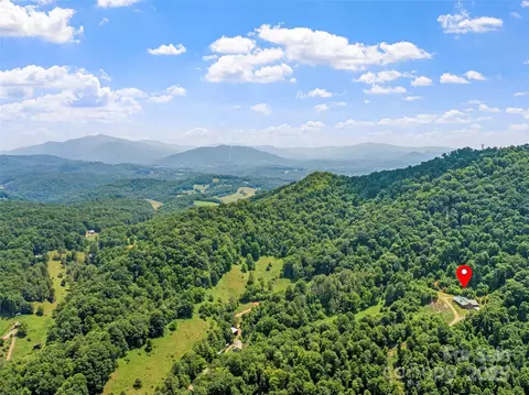 263 Wolf Mountain Rd, Green Mountain, NC 28740