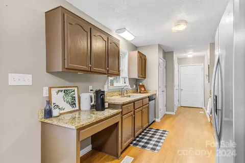 8304 Cedar Bark St, Hickory, NC 28602 photo 11
