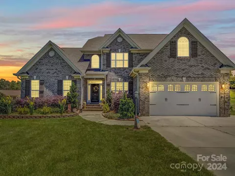 508 Clover Leaf Rd, Marshville, NC 28103