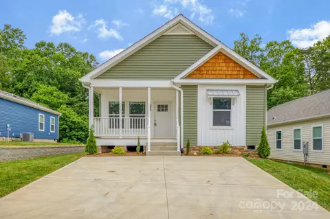 120 Bellamy Rd, Asheville, NC 28806