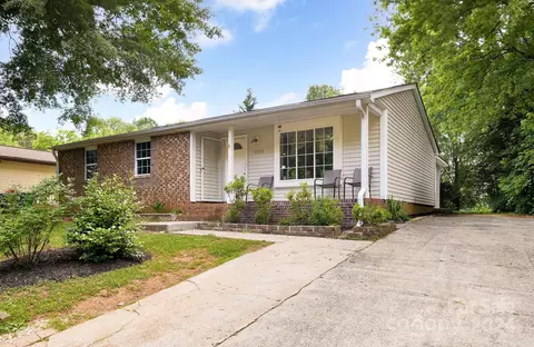 2701 Studley 18 Rd #18, Charlotte, NC 28212