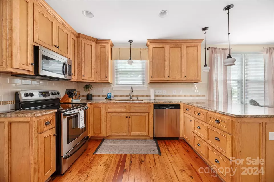 Kitchen - 2346 Morton St, Charlotte, NC 28208 photo 2 of 4
