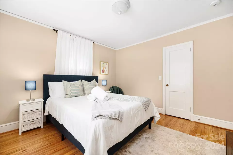 Bedroom - 2346 Morton St, Charlotte, NC 28208 photo 2 of 2