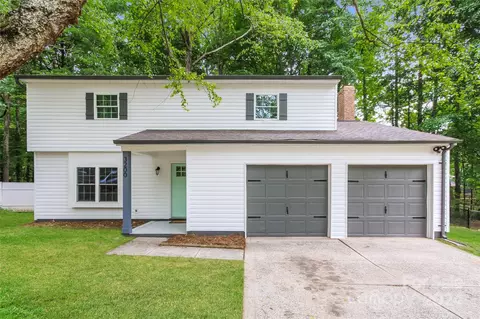 3200 Winchelsea Dr, Charlotte, NC 28212