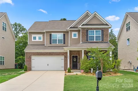 5805 Castlecove Rd, Charlotte, NC 28273