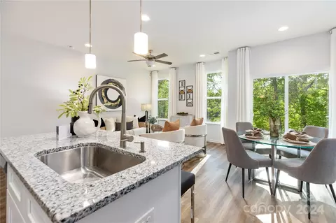 4321 Perkins Rd, Charlotte, NC 28269