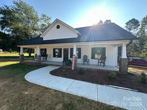 1920 Bess Town Rd, Bessemer City, NC 28016