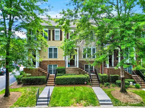 1074 Drayton Ct, Fort Mill, SC 29708 photo 2