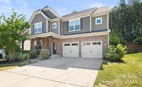 104 Swamp Rose Dr, Mooresville, NC 28117