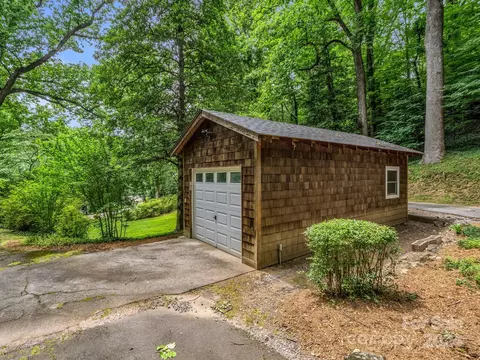 256 Vineyard Rd, Tryon, NC 28782 photo 3