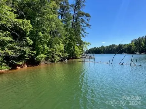 5124 Lighthouse Ct, Morganton, NC 28655 photo 4
