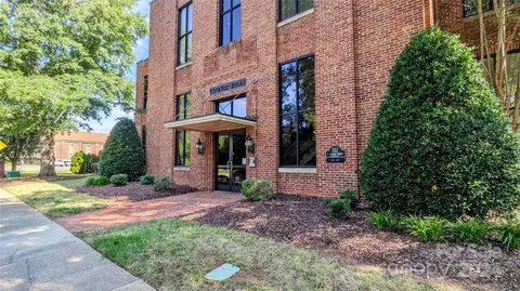 551 Catawba St, Belmont, NC 28012