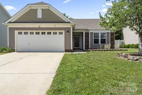 108 Crestwood Dr, Mount Holly, NC 28120